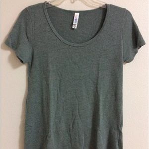 LuLaRoe Classic Tee T XXS Solid Green NWOT